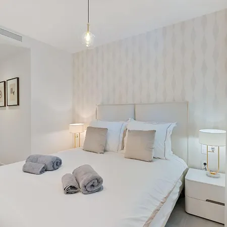 3 Bedroom Oasis 325 With Pool And Gym * Estepona