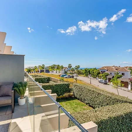 3 Bedroom Oasis 325 With Pool And Gym Estepona