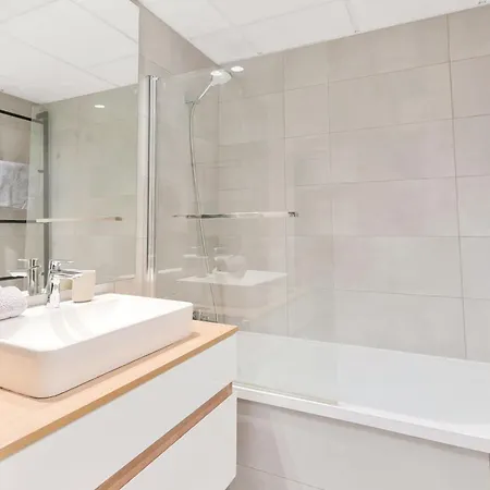 3 Bedroom Oasis 325 With Pool And Gym Apartmán Estepona