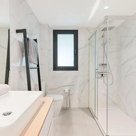 3 Bedroom Oasis 325 With Pool And Gym