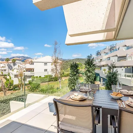 Apartmán 3 Bedroom Oasis 325 With Pool And Gym Estepona